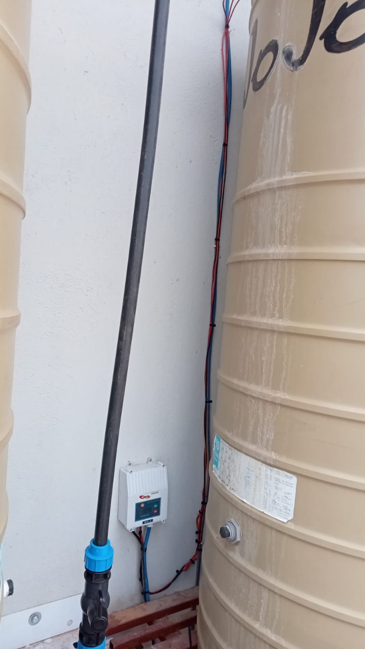 Tank stand